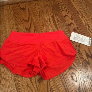 Lululemon speed up LR short 2.5 inch lined